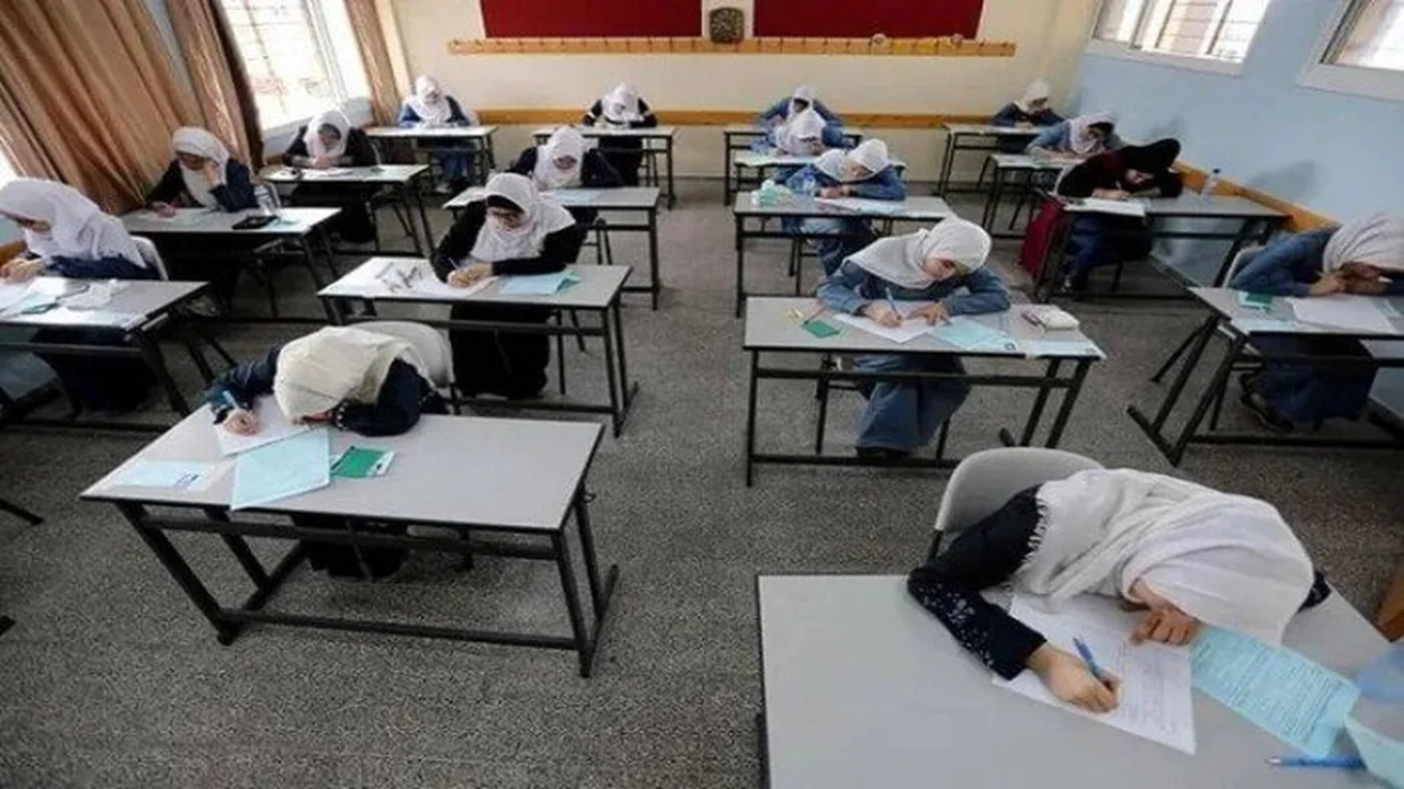 تسجيل استمارة الصف الثالث الإعدادي 2025-2026 إلكترونيًا: الإجراءات والأوراق اللازمة بشكل مفصل